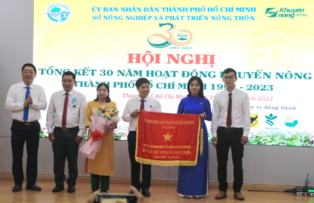 30 năm Khuyến nông TP Hồ Chí Minh Hoàn thành xuất sắc vai trò là “cầu nối”, chuyển giao tiến bộ KHKT cho nền nông nghiệp đô thị