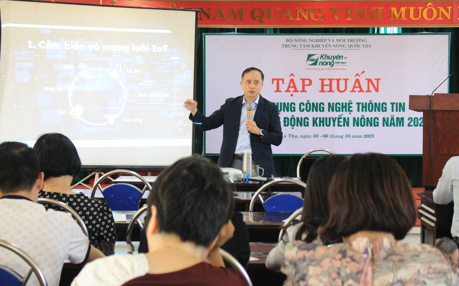 TTKNQG Tập huấn “Ứng dụng công nghệ thông tin và trí tuệ nhân tạo trong hoạt động khuyến nông” tại Phú Thọ