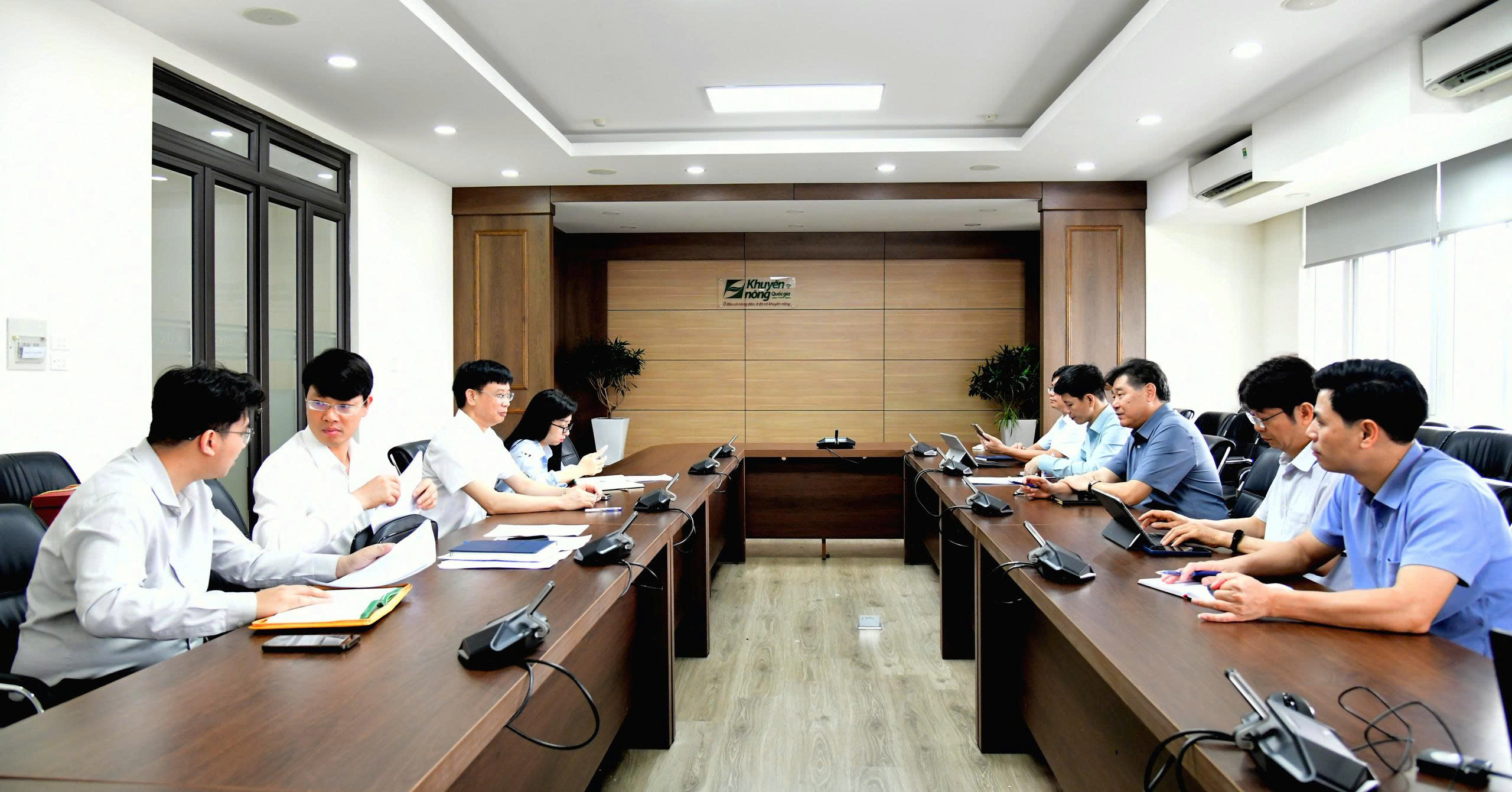 Trung tâm Khuyến nông quốc gia và Vinachem hướng tới hợp tác toàn diện, cùng nông dân phát triển sản xuất bền vững