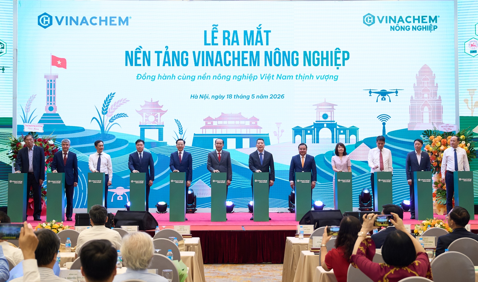 Trung tâm Khuyến nông Quốc gia và Tập đoàn Hóa chất Việt Nam tăng cường hợp tác thúc đẩy nông nghiệp xanh, chuyển đổi số