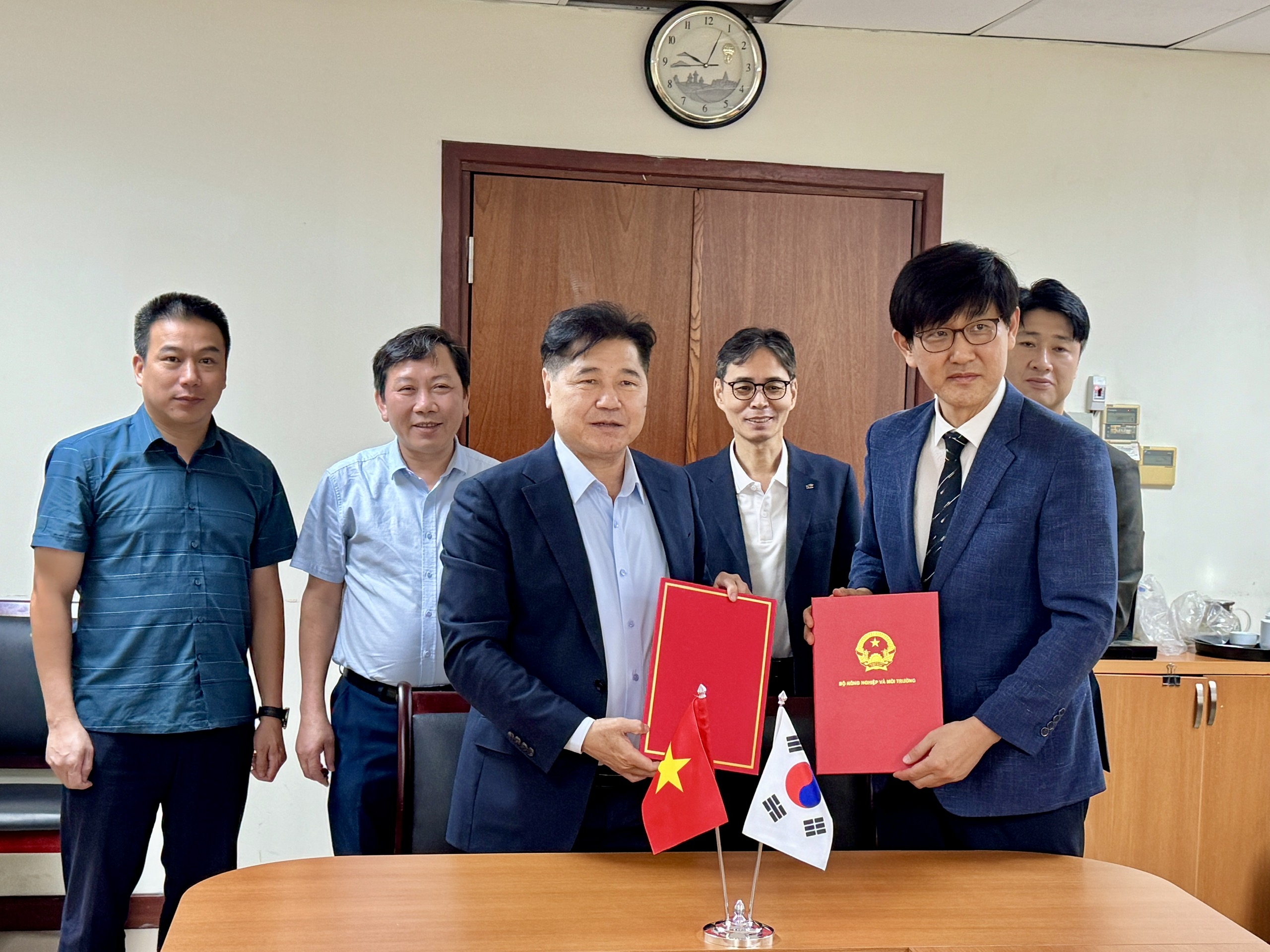 Từ “dự án Vừng” đến những định hướng mới giữa hai chính phủ Việt Nam - Hàn Quốc trong phát triển nông nghiệp bền vững